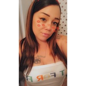 Meet your Posher, April